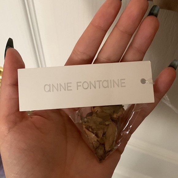 Anne Fontaine Elliot Straight Leg Khaki Jeans - Picture 8 of 10